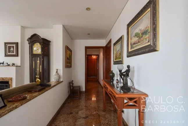 Imagem Pinheiros Venda - 4 Dormitórios (3 Suítes) - 4 Vagas - 246m²