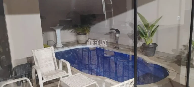Imagem Casa padrão à venda com 4 dormitórios no Residencial Estados Unidos - Uberaba