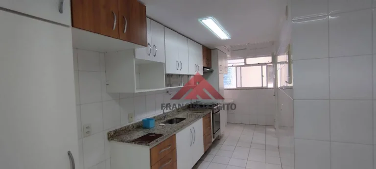 Imagem Apartamento em Santa Rosa em excelente localização,composto por Salão com dois ambientes duas varandas, 04 quartos sendo um com suite,copa cozinha com