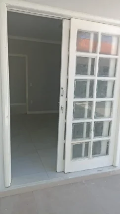 Imagem Casa Padrão para Venda e Aluguel em Centro Tijucas-SC