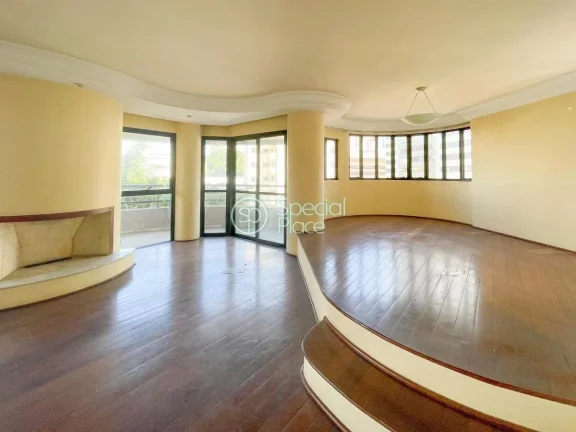 Imagem Apartamento enorme. São 215m2 de área útil, 3 dormitórios ( 3 suítes ) e 4 vagas na garagem. Li...