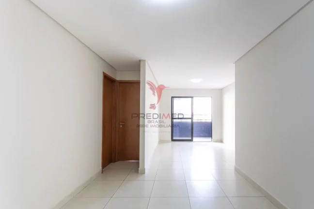 Imagem Apartamento com 3 Quartos e 3 Vagas de Garagem à Venda no Brisamar – 89m²