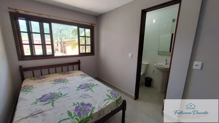 Imagem Casa com 4 dormitórios a venda na Praia da Enseada