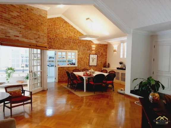 Imagem Casa em condomínio à Venda (PORTEIRA FECHADA) AC 800 m2, Piscina, quadra de Tênis. . . Jundiaí/SP
