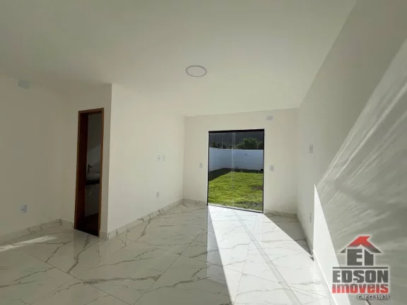 Imagem Casa 3 Quartos, sendo 1 Suíte, Churrasqueira em Itaipuaçu