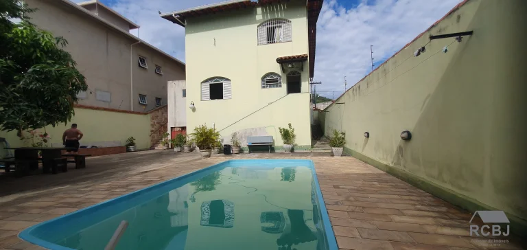Imagem CASA COMERCIAL em ESMERALDAS - MG, CENTRO