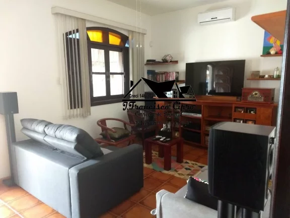 Imagem Casa-Terrea-para-Venda-em-Vila-Nunes-Lorena-SP