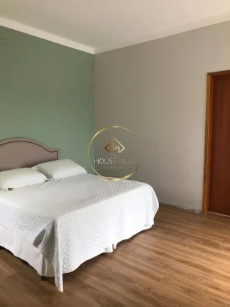 Imagem Casa Sobrado, 5 Dormitórios( 3 suítes), 358m², Condomínio Rudá.