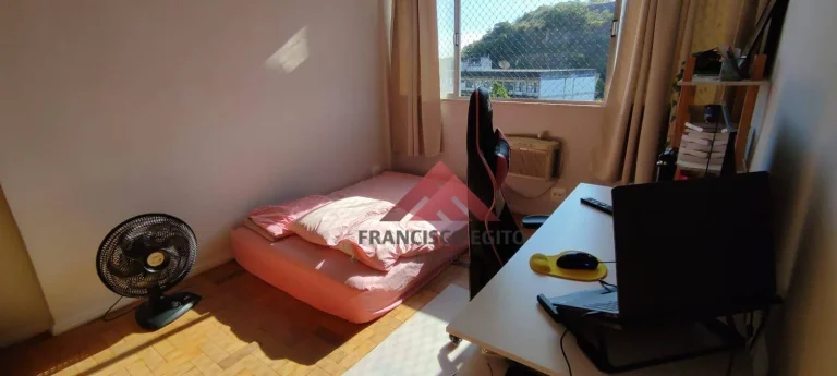 Imagem Apartamento 3 quartos junto à pracinha da Boa Viagem.