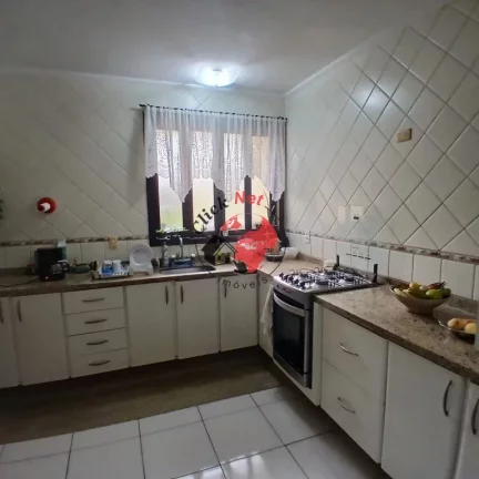 Imagem Belo Sobrado à Venda no Bairro Nova Petrópolis em São Bernado do Campo