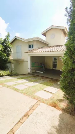 Casa com 4 Quartos para Alugar, 237 m² em Bosque Do Vianna - Cotia
