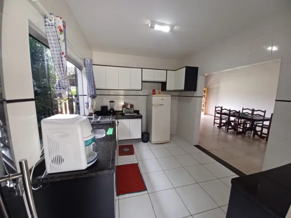 Imagem Casa com 04 dormitórios, sendo 01 suíte à venda no Condomínio Village da Serra!