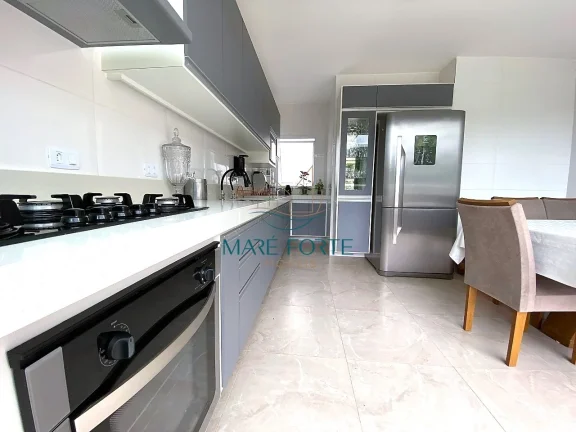 Imagem LINDA COBERTURA DUPLEX DECORADA A 500 METROS DO MAR!