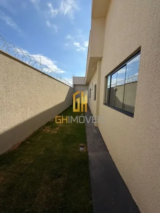 Imagem Casa com 3 quartos no Vila Oliveira, em terreno com 273,35m² com 135,16m² de área construída pos...