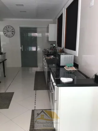 Imagem Vendo Sítio com 54 mil mts² próximo ao Centro de Volta Redonda