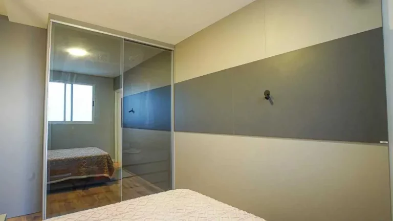 Imagem Apartamento com 3 dormitórios sendo 1 suíte e 2 vagas de garagem no Bairro São João em Itajaí
