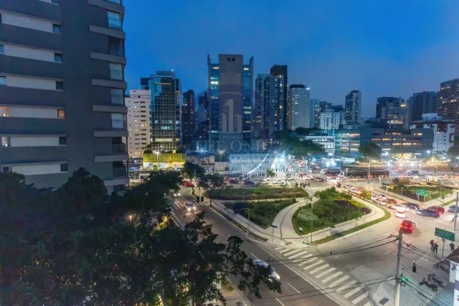 Imagem Apartamento à venda na Vila Olímpia, São Paulo-SP: 2 quartos, 1 suíte, 2 salas, 3 banheiros, 1 vaga de garagem e 80m² de área.