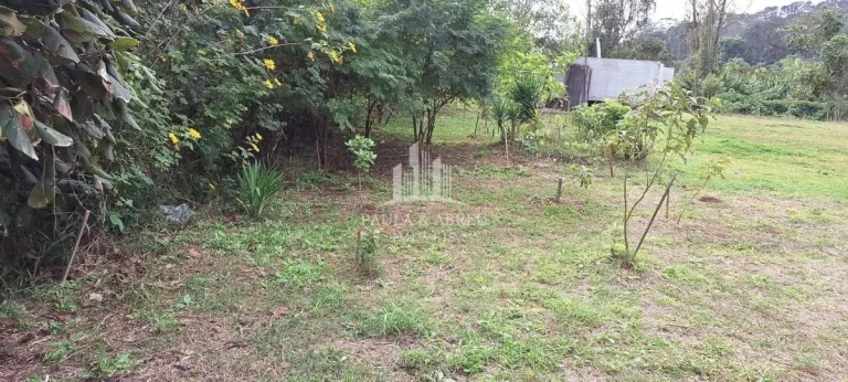 Imagem Terreno de 3.323m², Plano, Galpão pequeno, Saída para esgoto no Sampaio Vidal, Mauá-SP