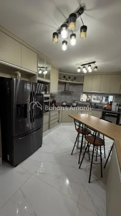Imagem Excelente sobrado Mobiliado para venda em bairro residencial, próximo a mercados, colégios, padari...