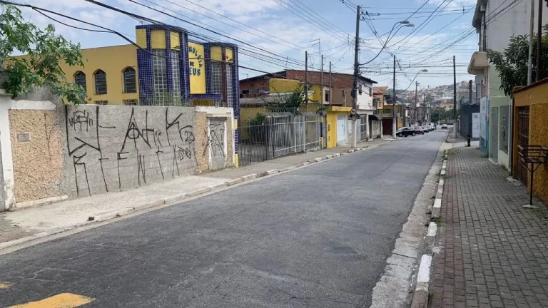 Imagem Terreno à venda, 625 m² por R$ 850.000,00 - Centro - Poá/SP