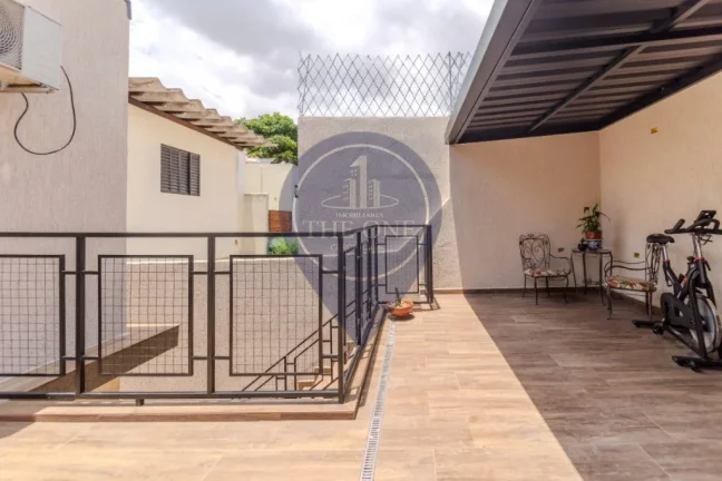 Imagem Imperdível oportunidade: Casa à venda na Vila Mariana, São Paulo-SP, com 3 quartos, 1 suíte, 2 salas, 3 banheiros e 146m² de área!