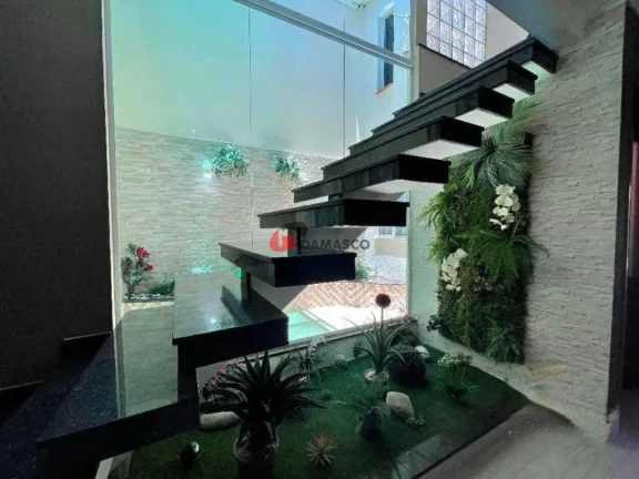 Imagem Sobrado à venda 3 Quartos, 3 Suites, 4 Vagas, 226M², Rudge Ramos, São Bernardo do Campo - SP