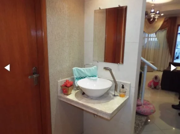 Imagem SOBRADO COM MOVEIS PLANEJADOS COM TRÊS DORMITORIOS E UM SUITE A VENDA NO PQRQUE JAÇATUBA - SANTO ANDRE.