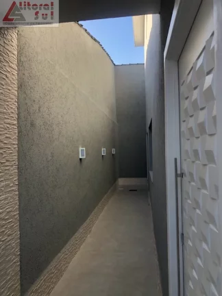 Imagem CASA RESIDENCIAL em PRAIA GRANDE - SP, TUPI