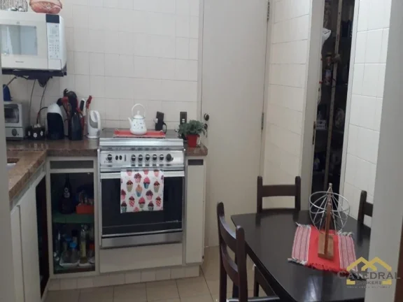 Imagem Casa à Venda com 241m² por R$ 990.000,00 - Vila Vianelo - Jundiaí/SP