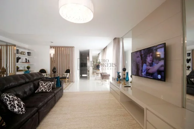 Imagem Apartamento frente mar para locação em Balneário Camboriú.