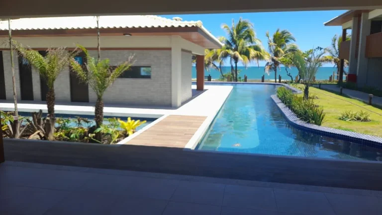 Imagem Apartamento duplex com acesso ao mar, na praia de ITACIMIRIM em Camaçari-BA