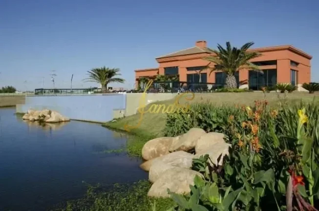 Imagem Terreno em condomínio fechado beira de lago