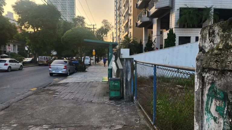 Imagem Oportunidade Única de Locação de Terreno na Ponta da Praia, Santos