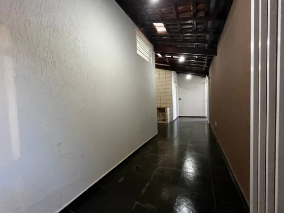 Imagem Casa tipo para venda em Prolongamento Jardim Doutor Antônio Petráglia com 3 quartos, sendo 1 suíte, 183m2