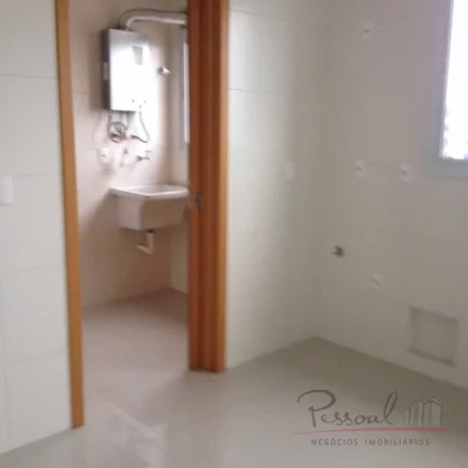 Imagem Belíssimo apartamento, próximo a beira mar, ao lado da casa do governador em prédio com alto padr...