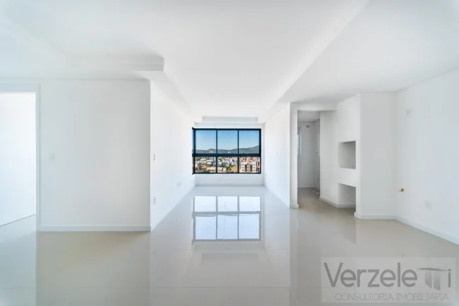 Imagem Apartamento 2 dormitórios para Venda em Balneário Camboriú / SC no bairro Estados