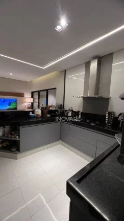 Imagem Casa com 3 dormitórios à venda, 225 m² por R$ 850.000,00 - Jardim Leonora Ll - Itumbiara/GO