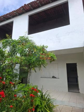 Imagem Imóveis Belém Aluga – Casa com 3 quartos (2 suítes) + vaga coberta – Centro