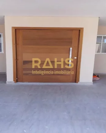 Imagem Triplex no Capri casa 1 com eelvador na Praia do Capri. 05 Suítes, sendo 1 master, 02 Vagas de gara...