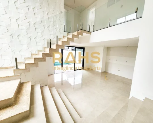 Imagem Maravilhoso Sobrado em Condomínio Fechado no bairro Vila Nova. Em um dos melhores condomínios resi...