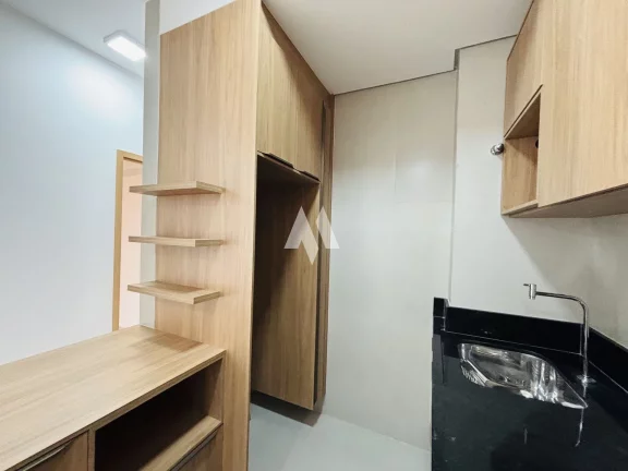 Imagem Apartamento à Venda com 2 dormitórios e vaga demarcada em José Menino, Santos/SP