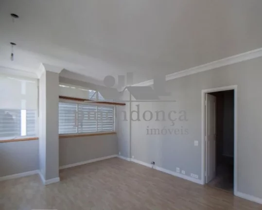 Imagem Apartamento em Higienópolis com 3 quartos (1 suíte) e 1 vaga, 180 m2