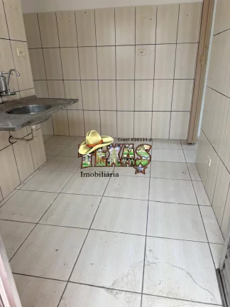 Imagem CASA ALUGANDO PROXIMO METRO ITAQUERA