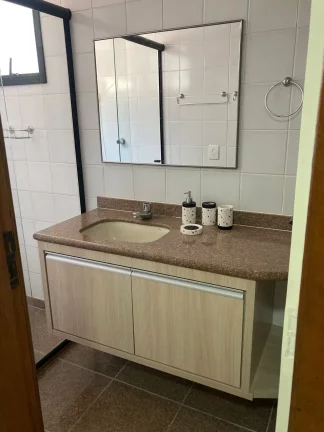Imagem Excelente Apartamento de Frente para o Mar na Praia do Morro composto por 3 dormitório 1 sendo suíte com duas vagas de Garagens.