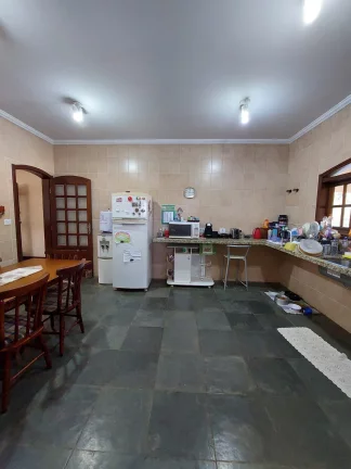Imagem Chácara Exclusiva com 366m², 04 dormitórios - Bairro Flamboyant, Boituva/SP