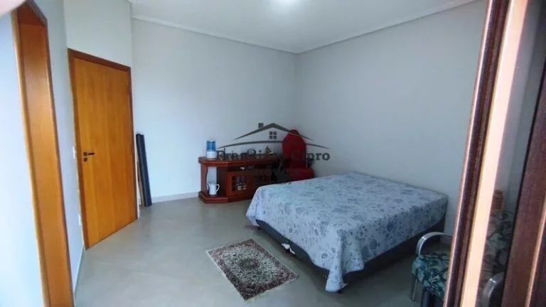 Imagem Casa à venda no bairro Village Mantiqueira - Guaratinguetá/SP