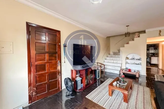 Imagem Casa de 3 quartos com suíte e 3 vagas na Vila Dom Pedro II, São Paulo-SP: confira essa oportunidade!