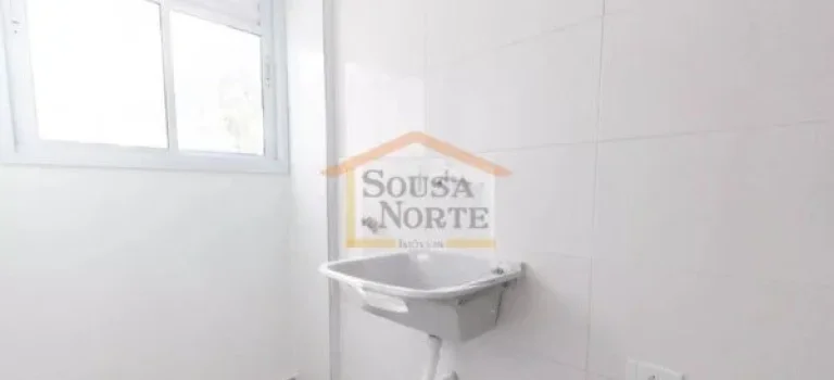 Imagem Apartamento aconchegante à venda na Água Fria, 2 dormitórios, 1 banheiro, varanda, área de servi...