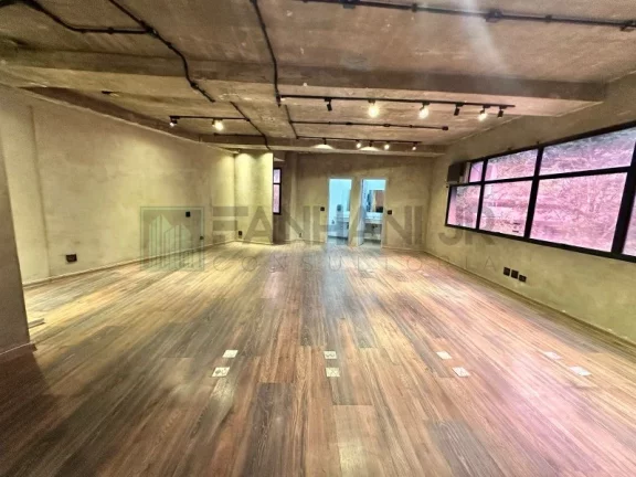 Imagem Sala Comercial em Condomínio para Locação na Vila Olímpia, São Paulo-SP: 4 salas, 2 vagas, 150m²!