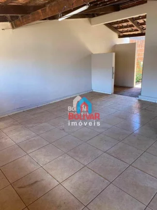 Imagem Casa com 3 dormitórios à venda por R$ 200.000,00 - Setor Dona Marolina - Itumbiara/GO